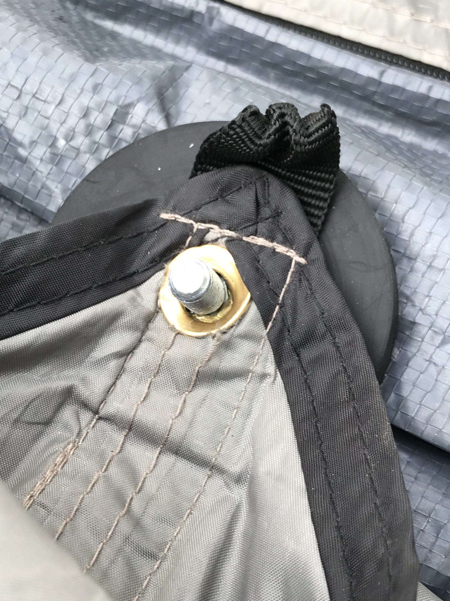 Tarp & Solartasche mit am Camper befestigen wohnblogger